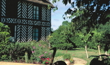 Ch�teau les Bruy�res - Normandie - Cambremer