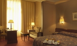 H�tel de L'Univers - Loiretal der Schl�sser - Tours