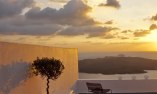 Cosmopolitan Suites - Cyclades Islands - Santorini