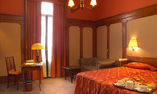 H�tel de L'Univers - Loiretal der Schl�sser - Tours