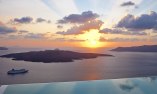 Cosmopolitan Suites - Cyclades Islands - Santorini