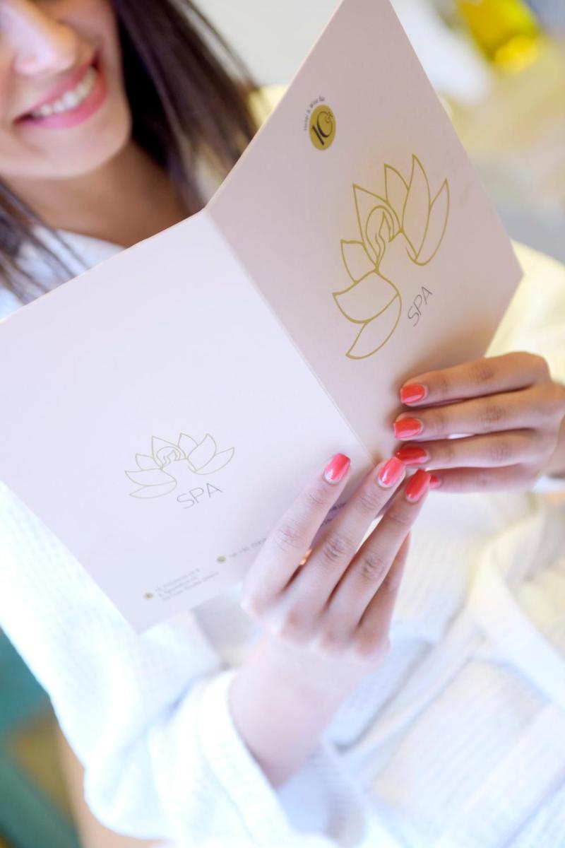 10GR Boutique Hotel & Wine Bar