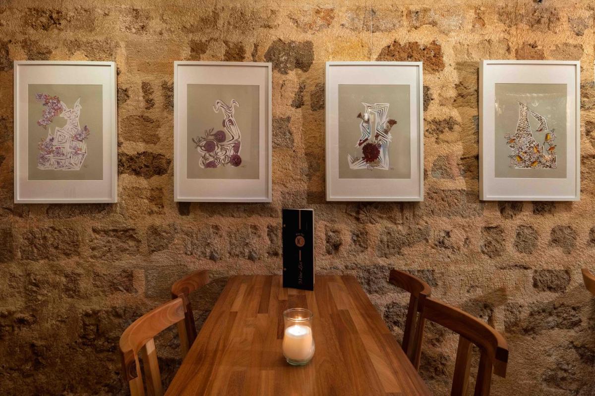 10GR Boutique Hotel & Wine Bar