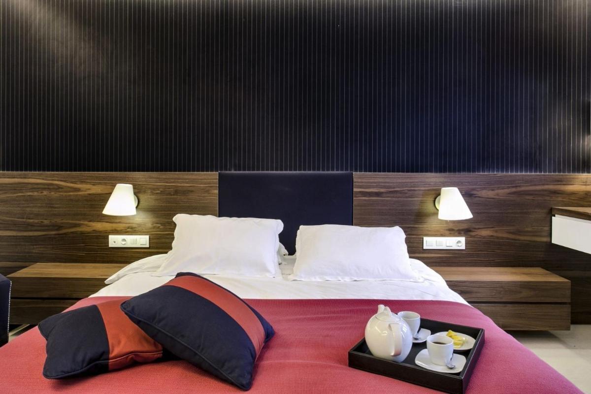 12 Months Resort & Spa