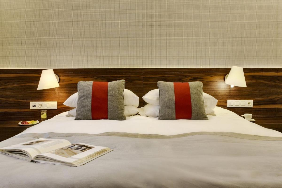 12 Months Resort & Spa