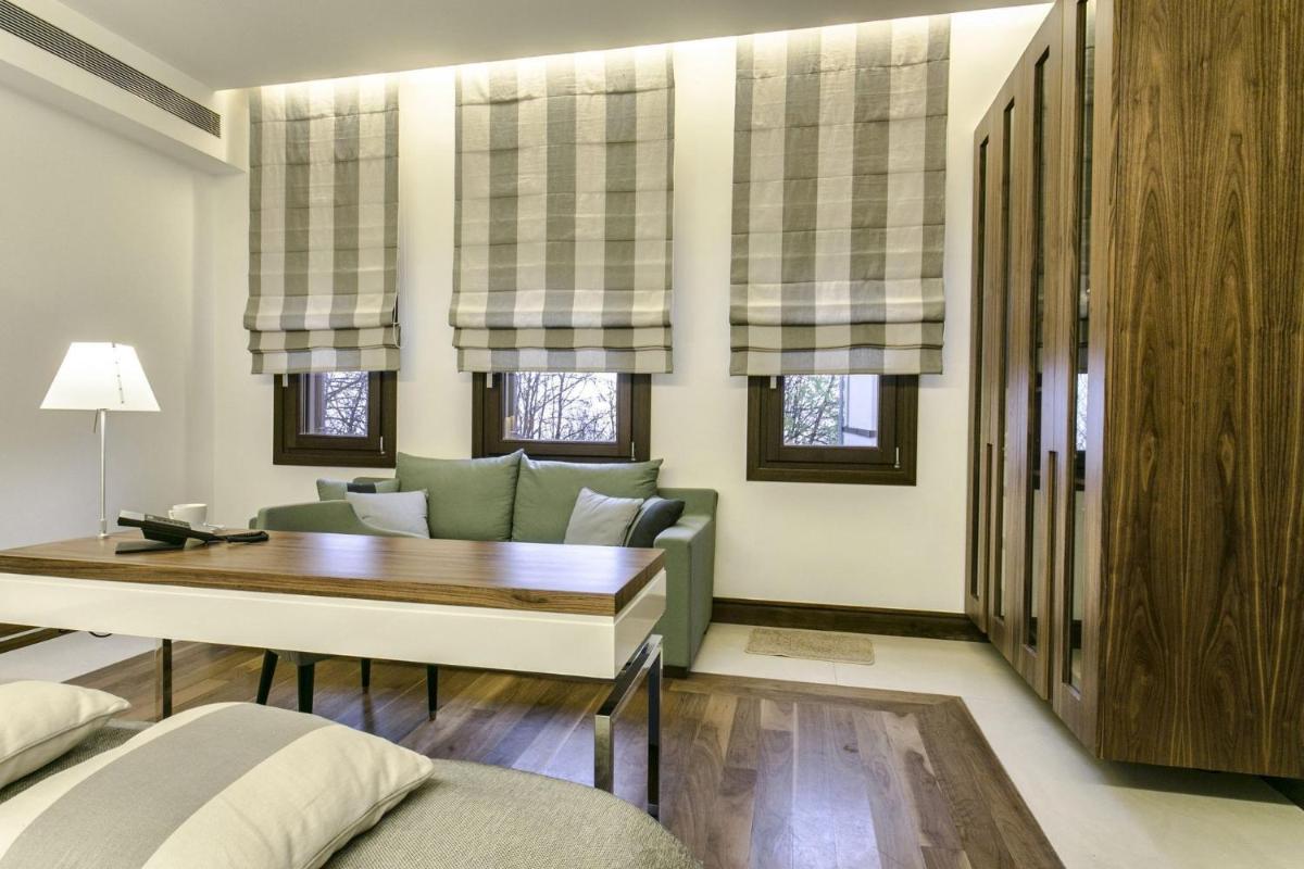 12 Months Resort & Spa