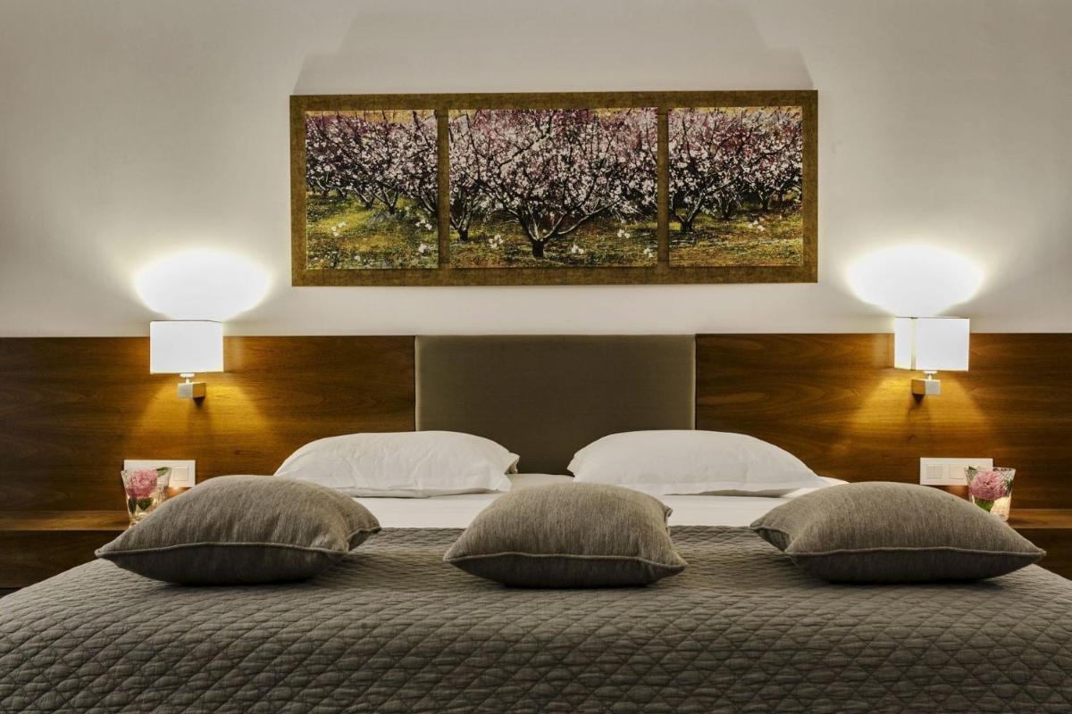 12 Months Resort & Spa