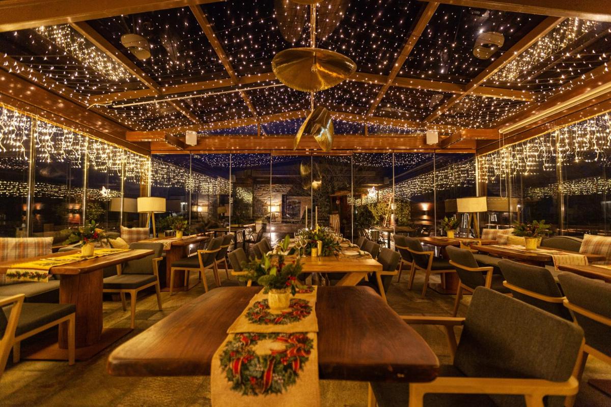 12 Months Resort & Spa