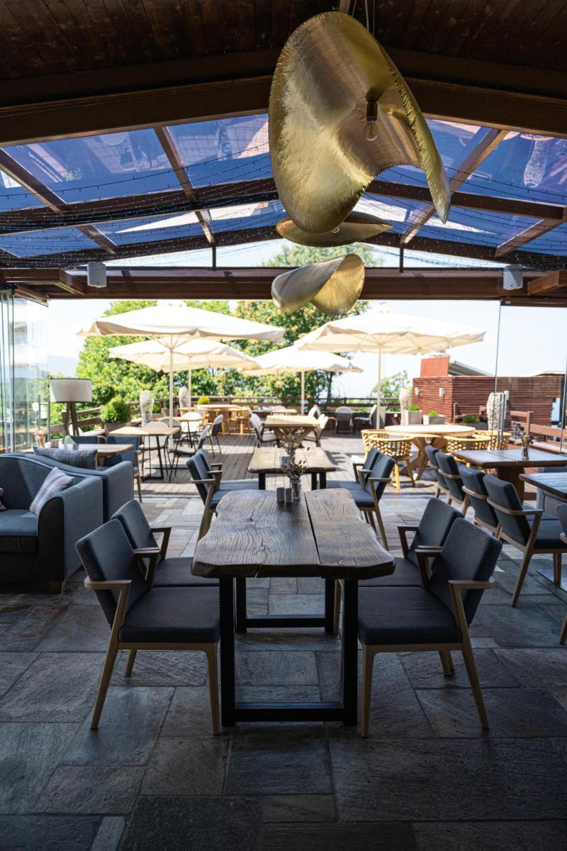 12 Months Resort & Spa