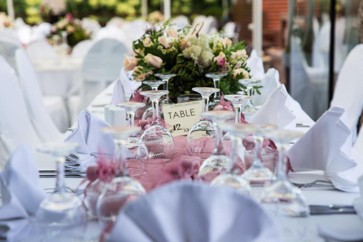 12 Months Resort & Spa