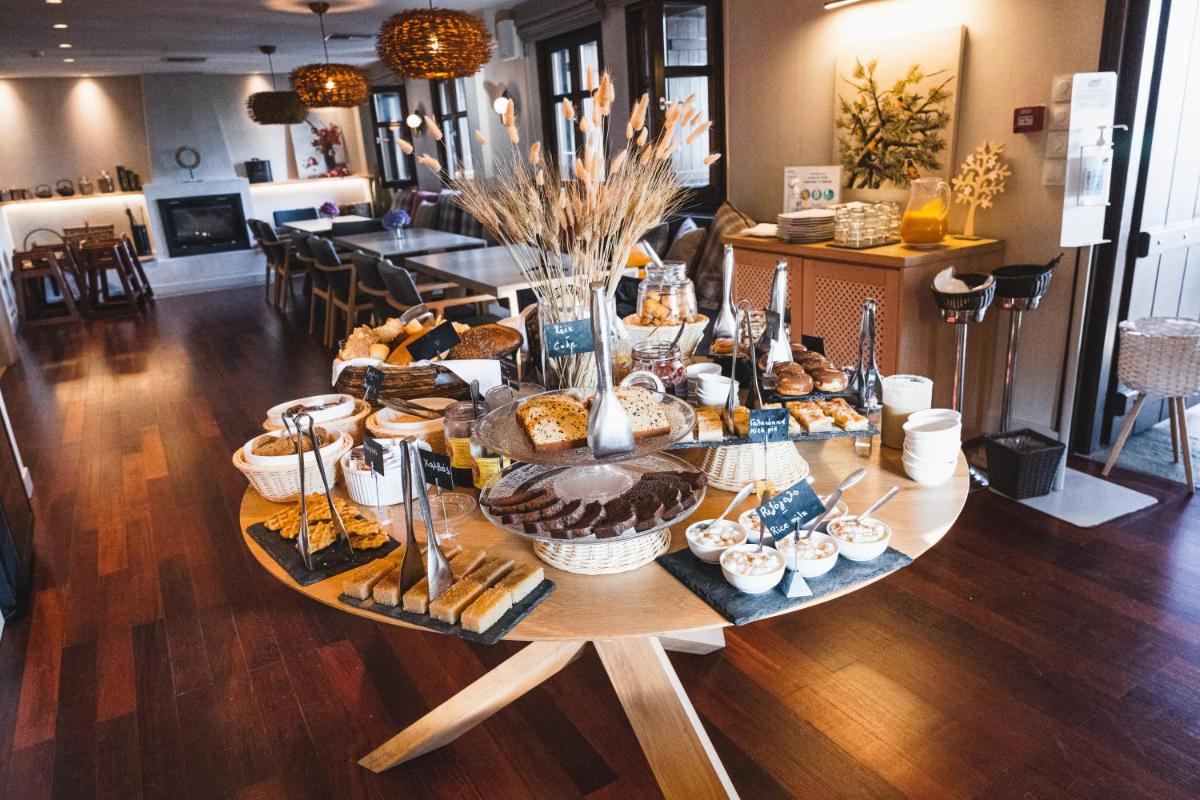 12 Months Resort & Spa