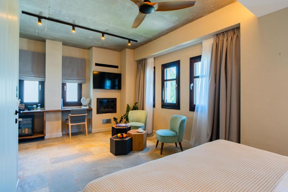 12 Months Resort & Spa