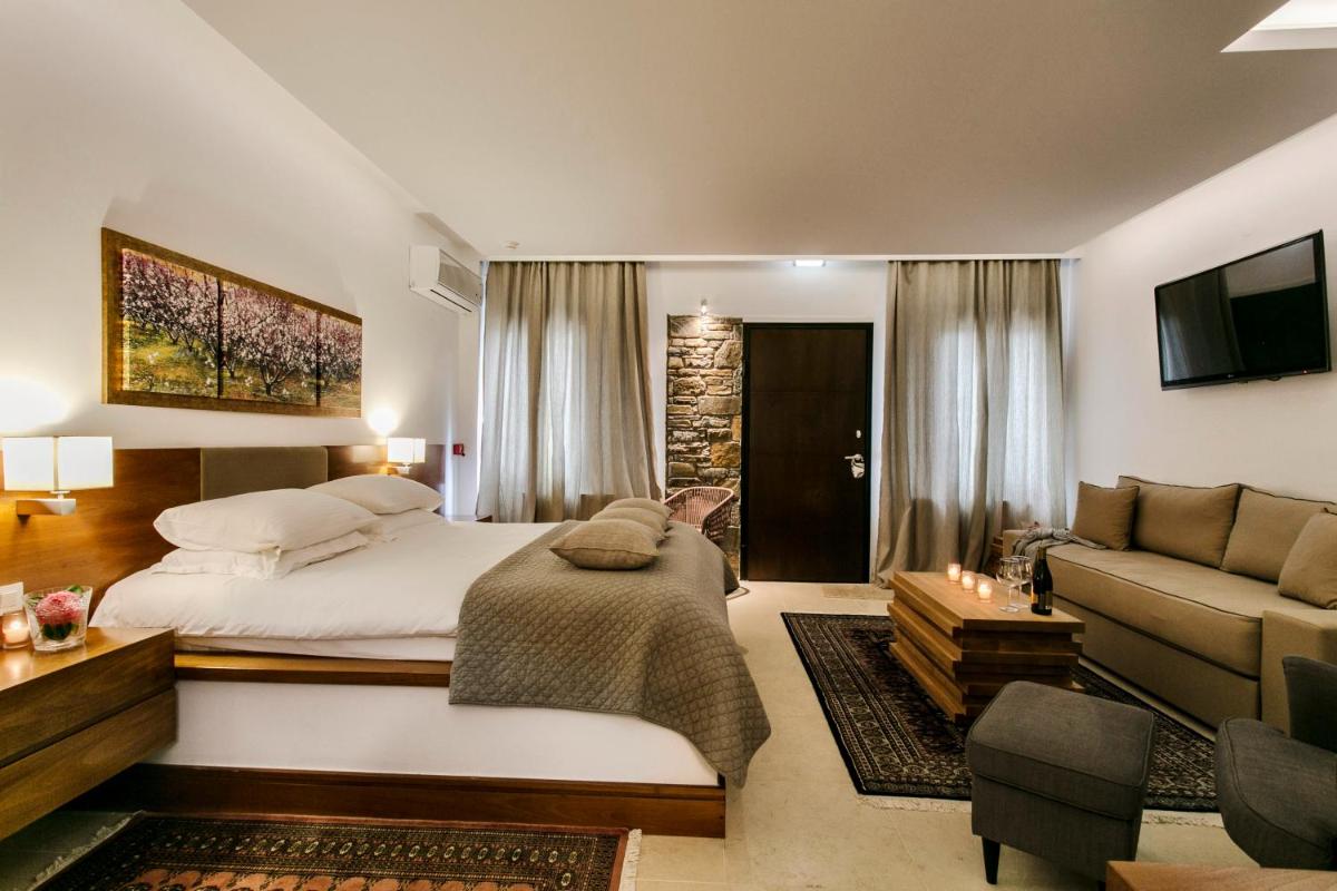12 Months Resort & Spa