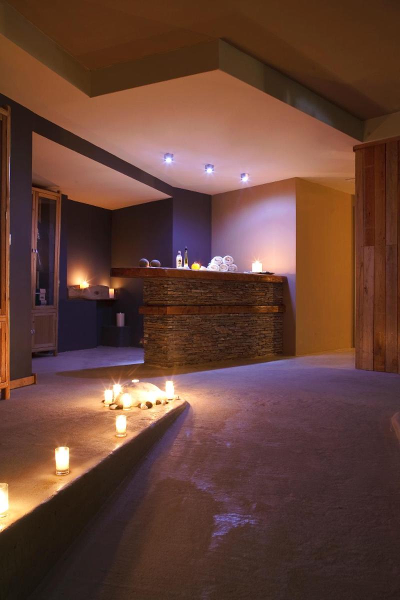 12 Months Resort & Spa