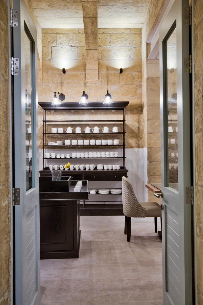 66 Saint Paul's & Spa