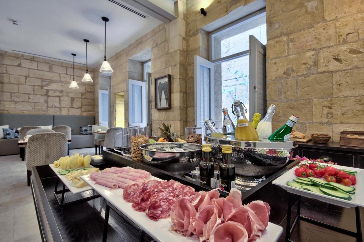 66 Saint Paul's & Spa