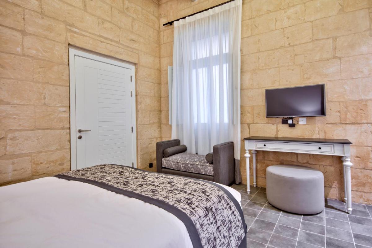 66 Saint Paul's & Spa