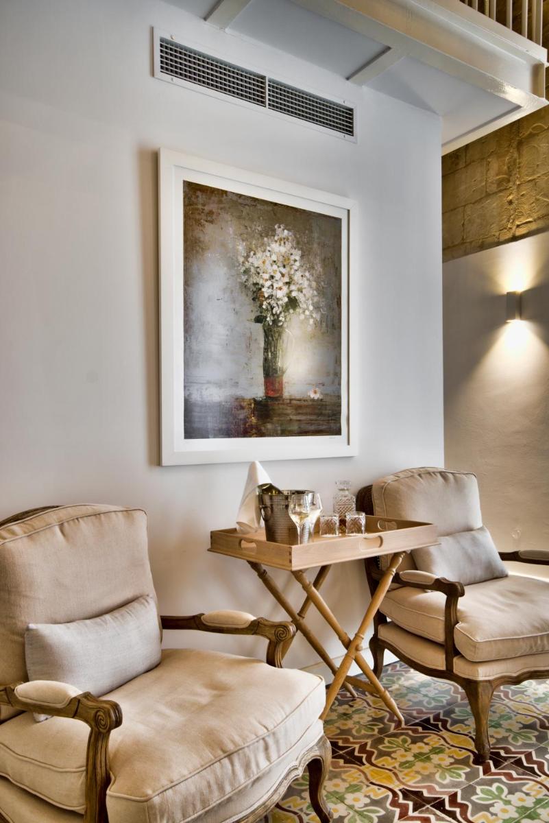 66 Saint Paul's & Spa