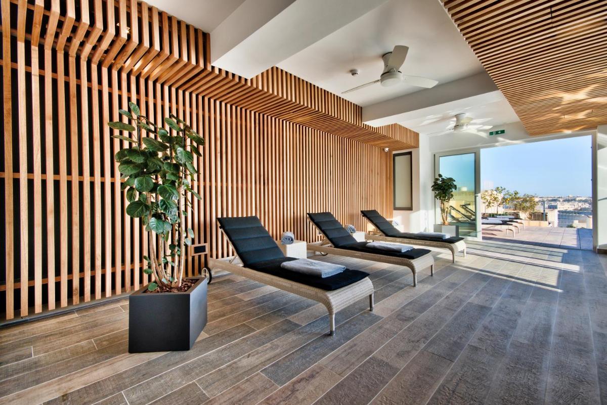 66 Saint Paul's & Spa