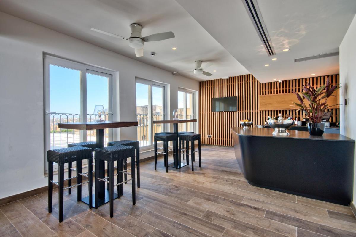 66 Saint Paul's & Spa