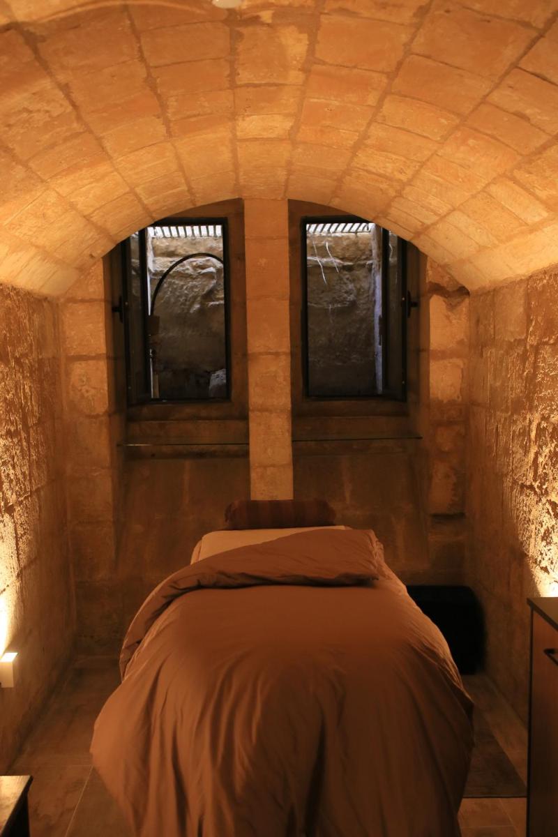 66 Saint Paul's & Spa