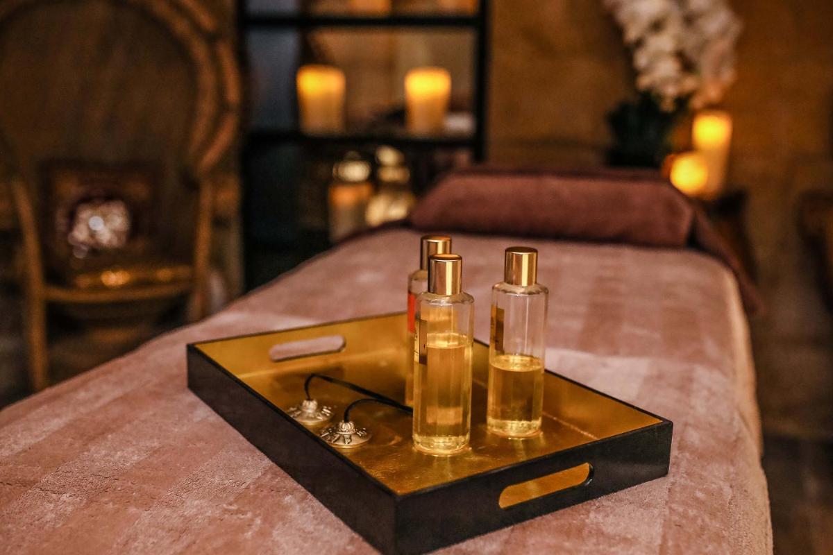 66 Saint Paul's & Spa