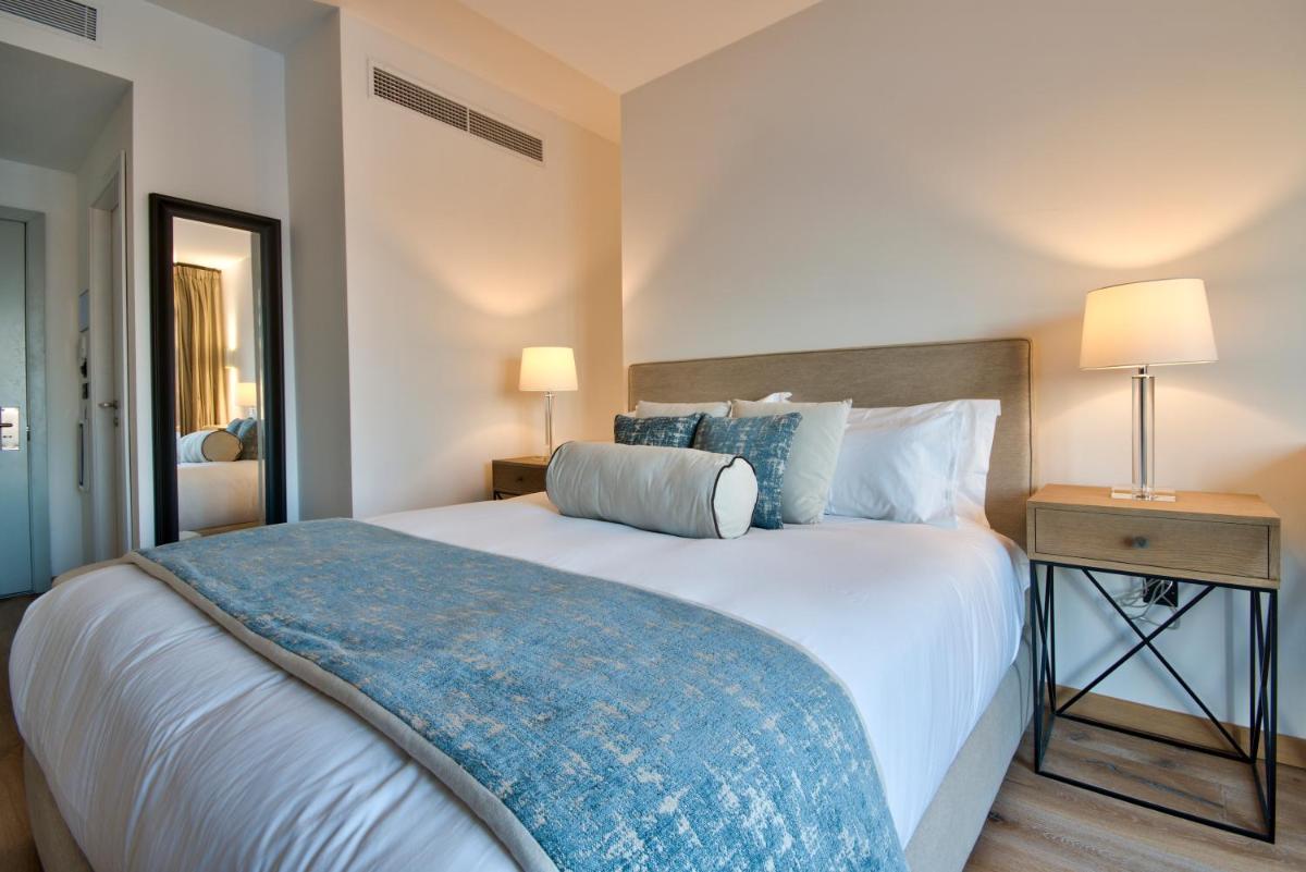 66 Saint Paul's & Spa