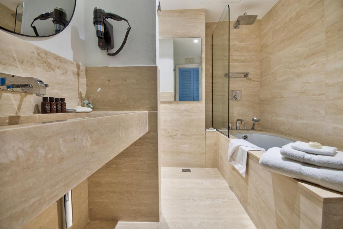 66 Saint Paul's & Spa