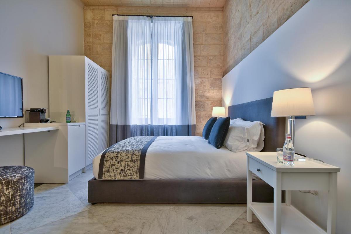 66 Saint Paul's & Spa