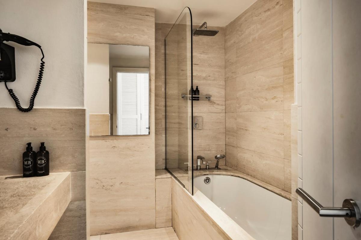 66 Saint Paul's & Spa
