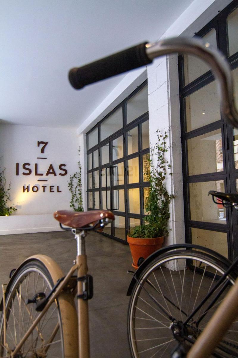7 Islas Hotel