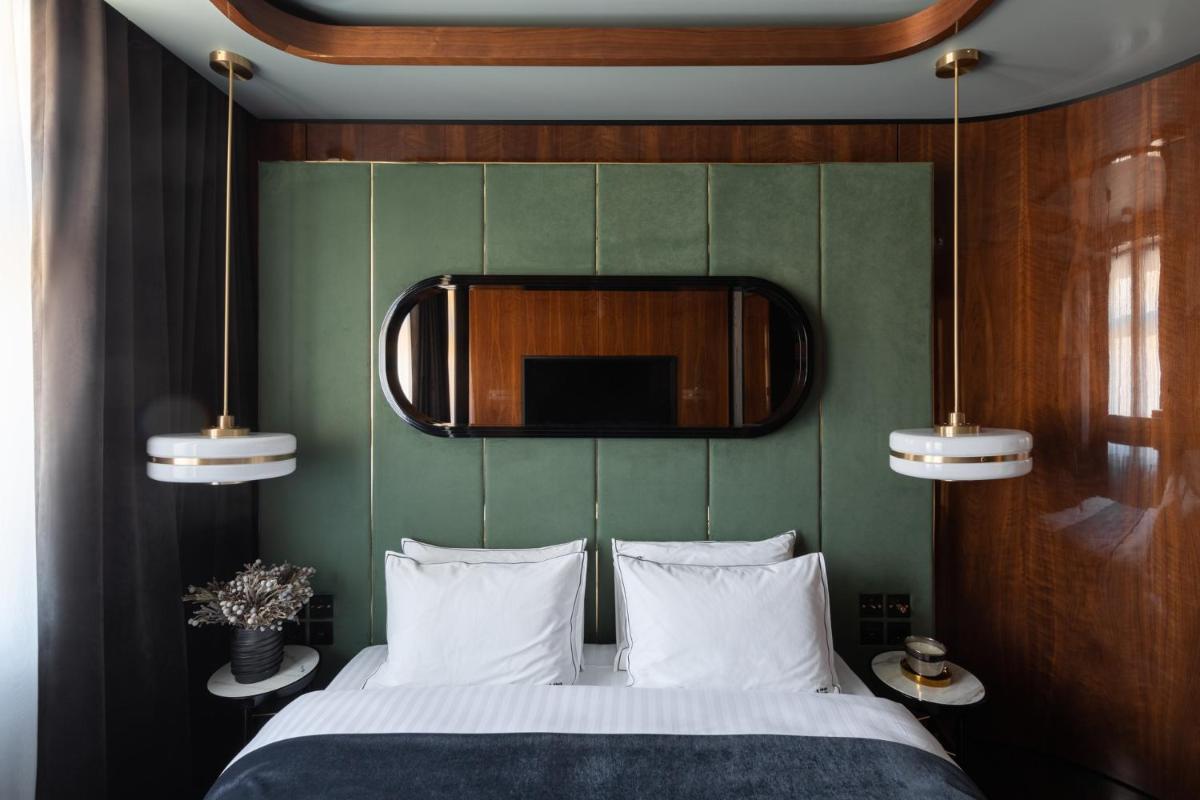A22 Hotel
