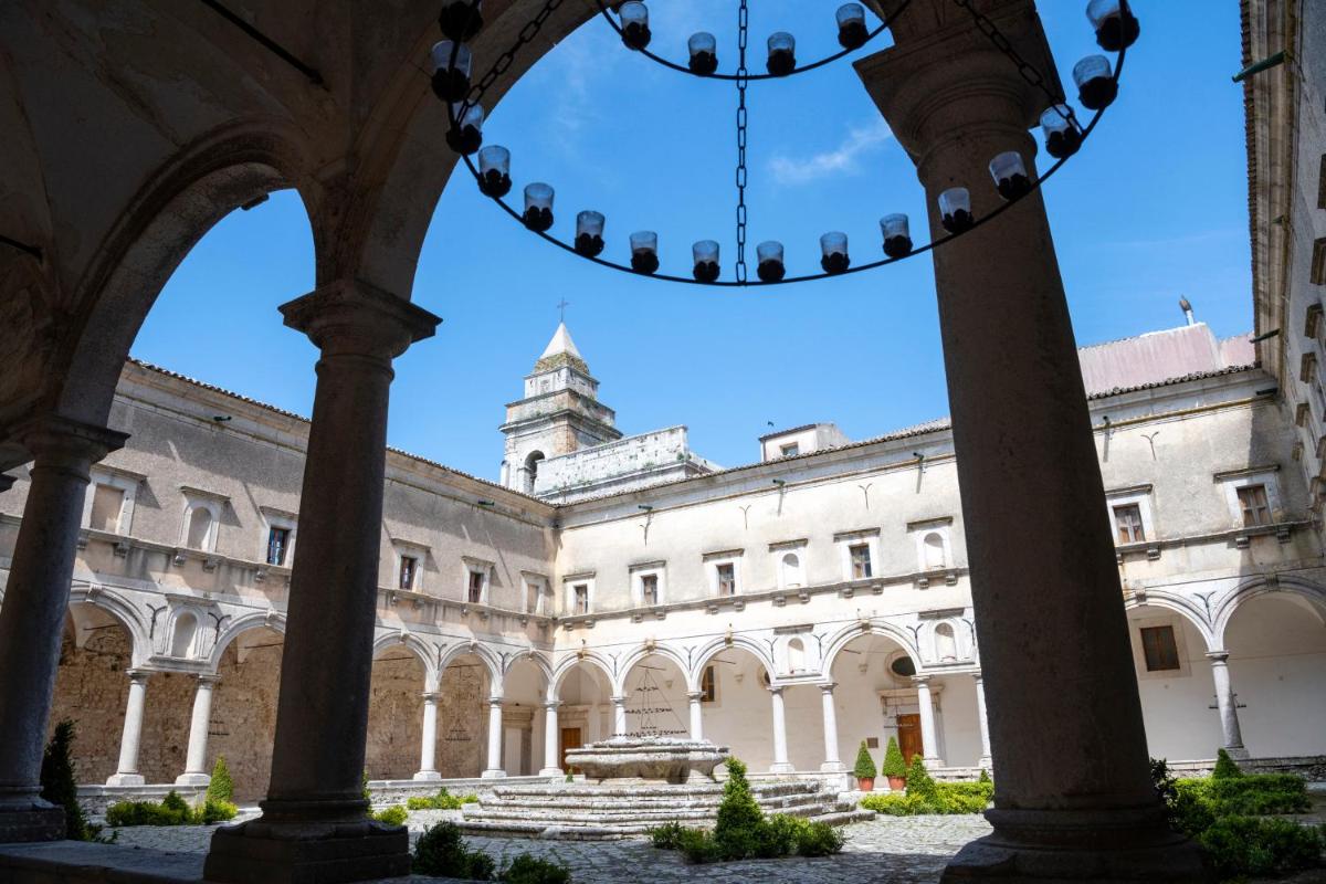 Abbazia Santa Maria del Bosco