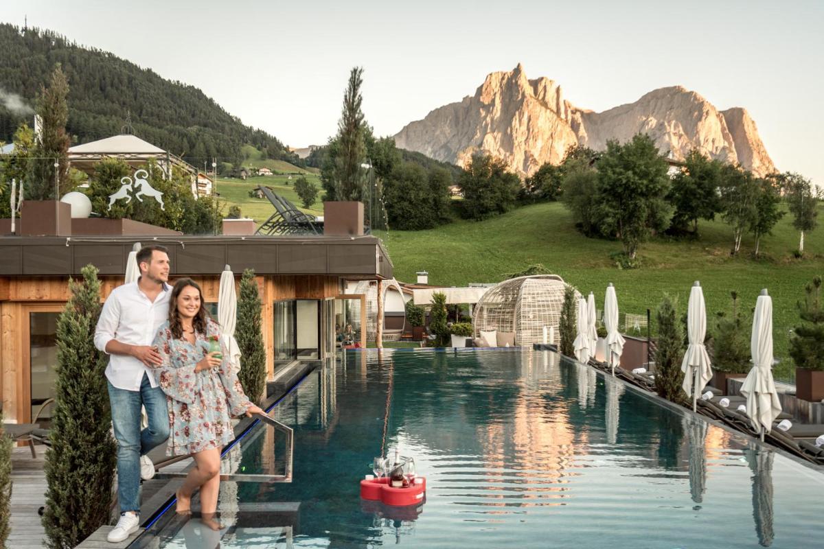 ABINEA Dolomiti Romantic SPA