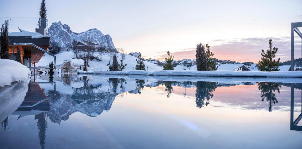 ABINEA Dolomiti Romantic SPA