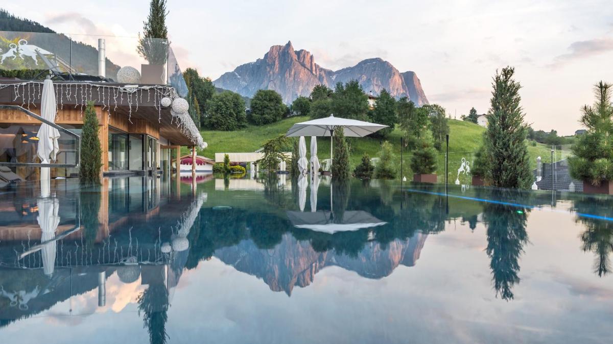 ABINEA Dolomiti Romantic SPA