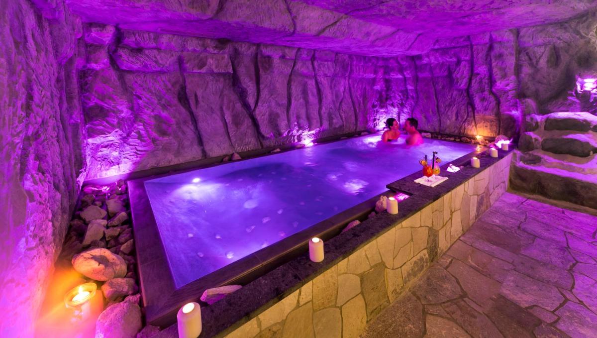 ABINEA Dolomiti Romantic SPA