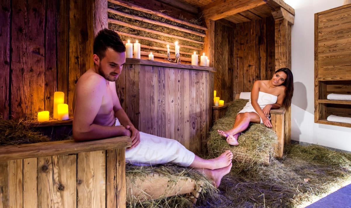 ABINEA Dolomiti Romantic SPA