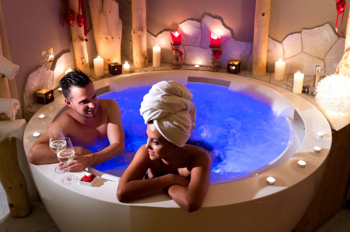 ABINEA Dolomiti Romantic SPA