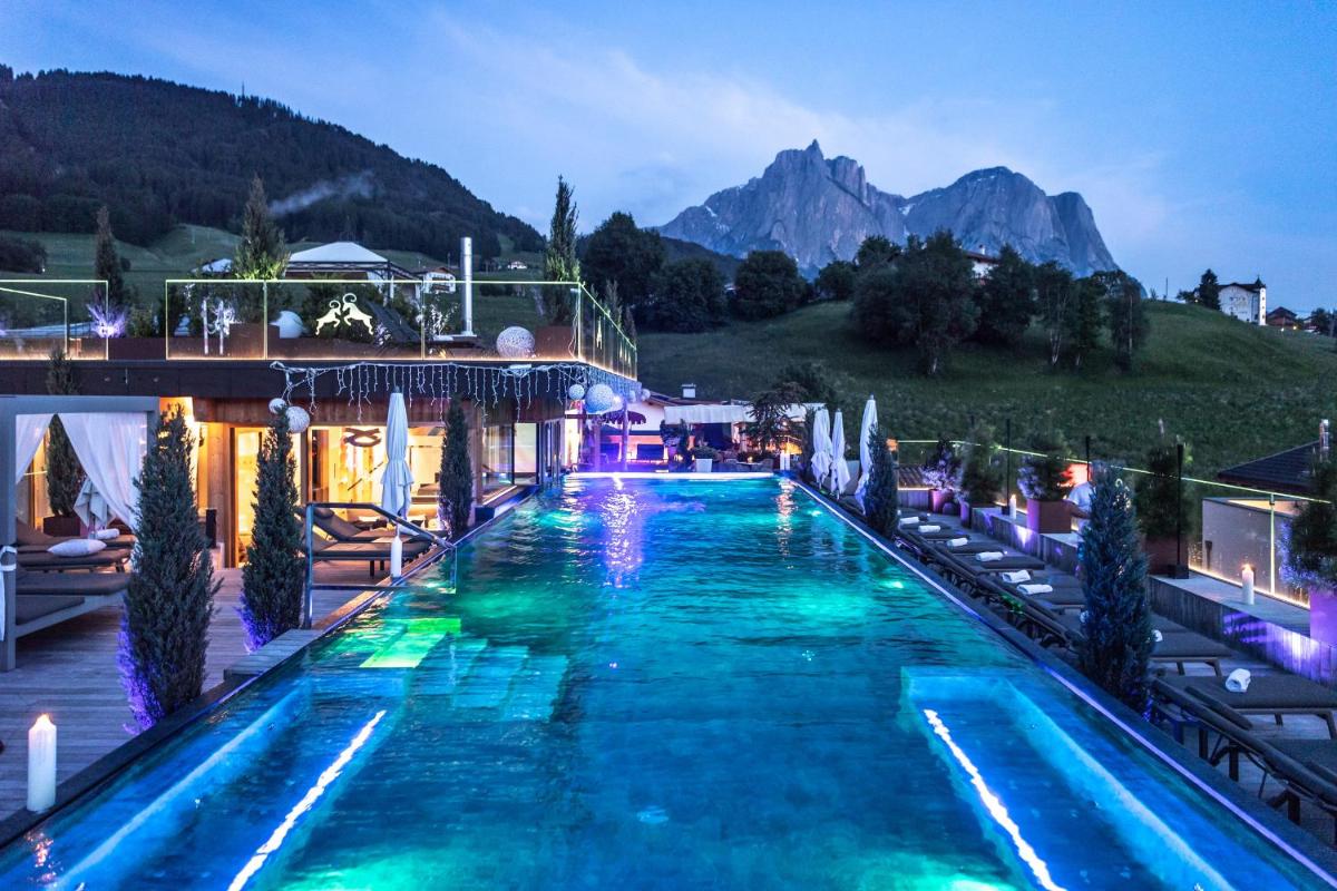 ABINEA Dolomiti Romantic SPA