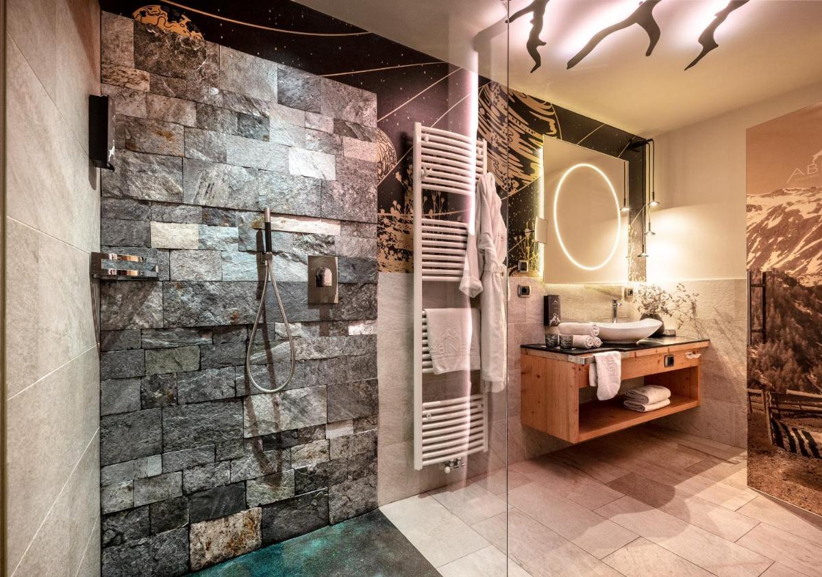 ABINEA Dolomiti Romantic SPA