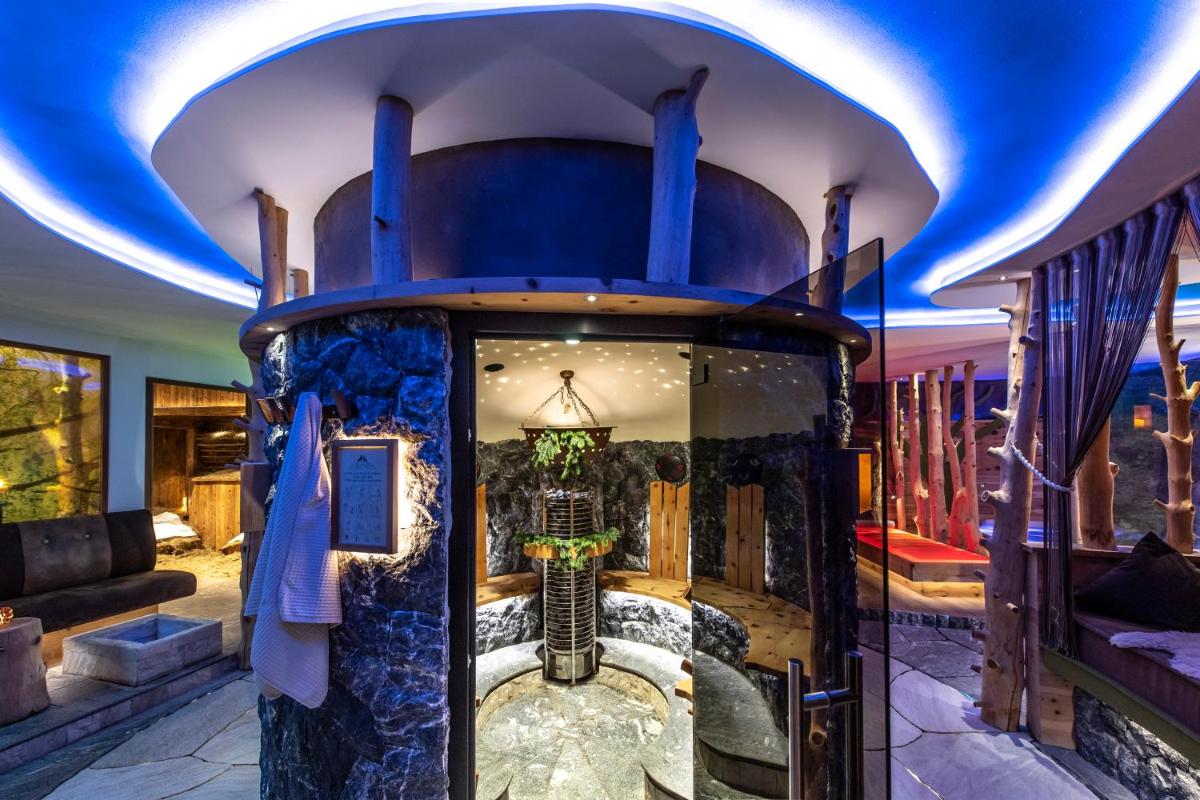 ABINEA Dolomiti Romantic SPA