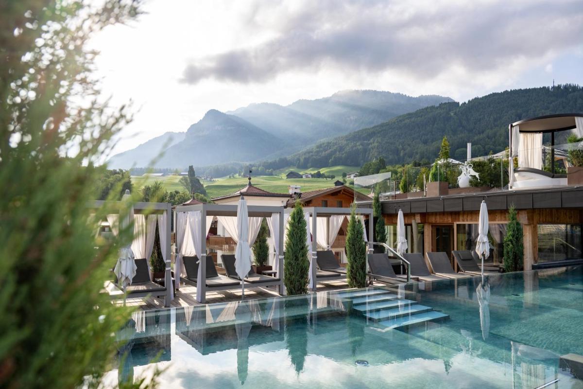 ABINEA Dolomiti Romantic SPA