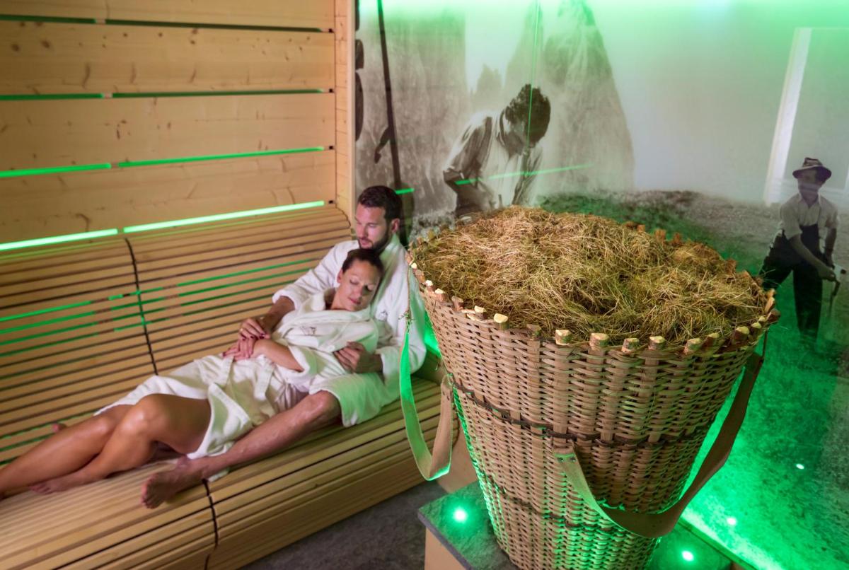 ABINEA Dolomiti Romantic SPA