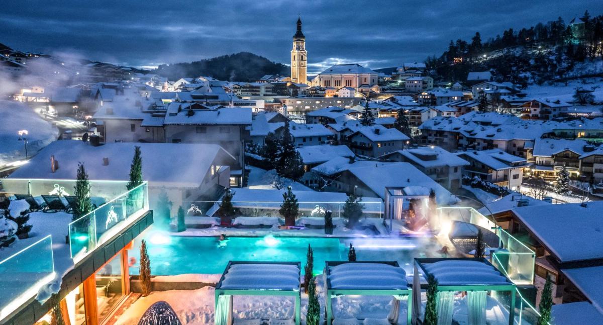 ABINEA Dolomiti Romantic SPA