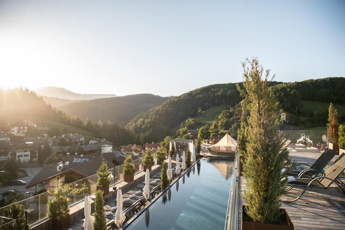 ABINEA Dolomiti Romantic SPA