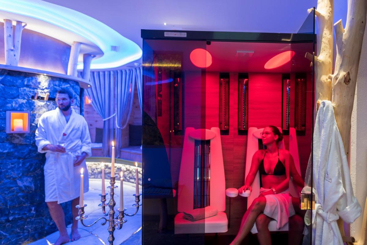 ABINEA Dolomiti Romantic SPA