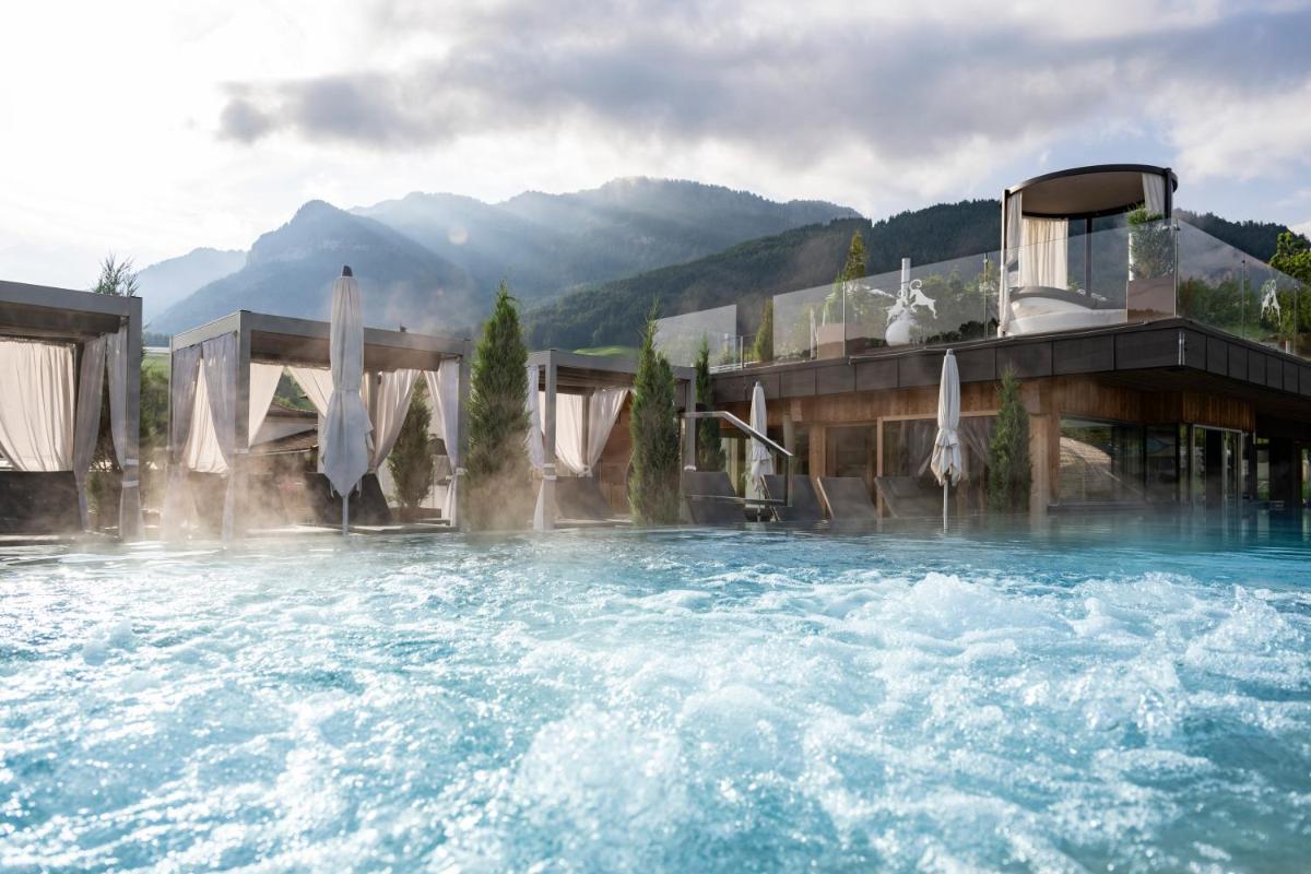 ABINEA Dolomiti Romantic SPA