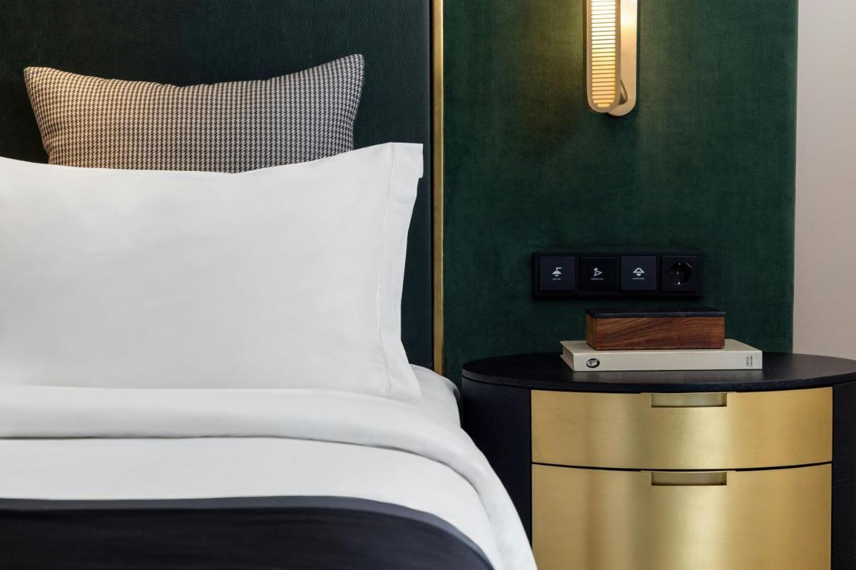 Academias Hotel, Autograph Collection