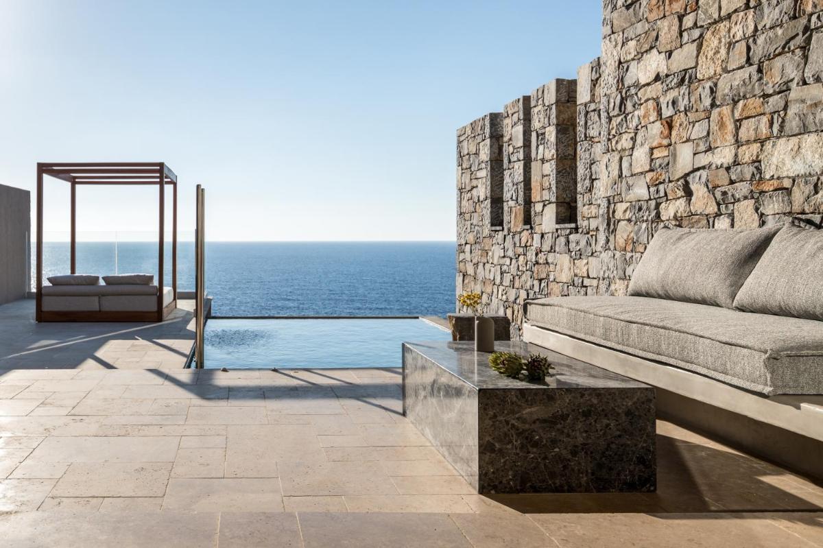 Acro Suites - A Wellbeing Resort